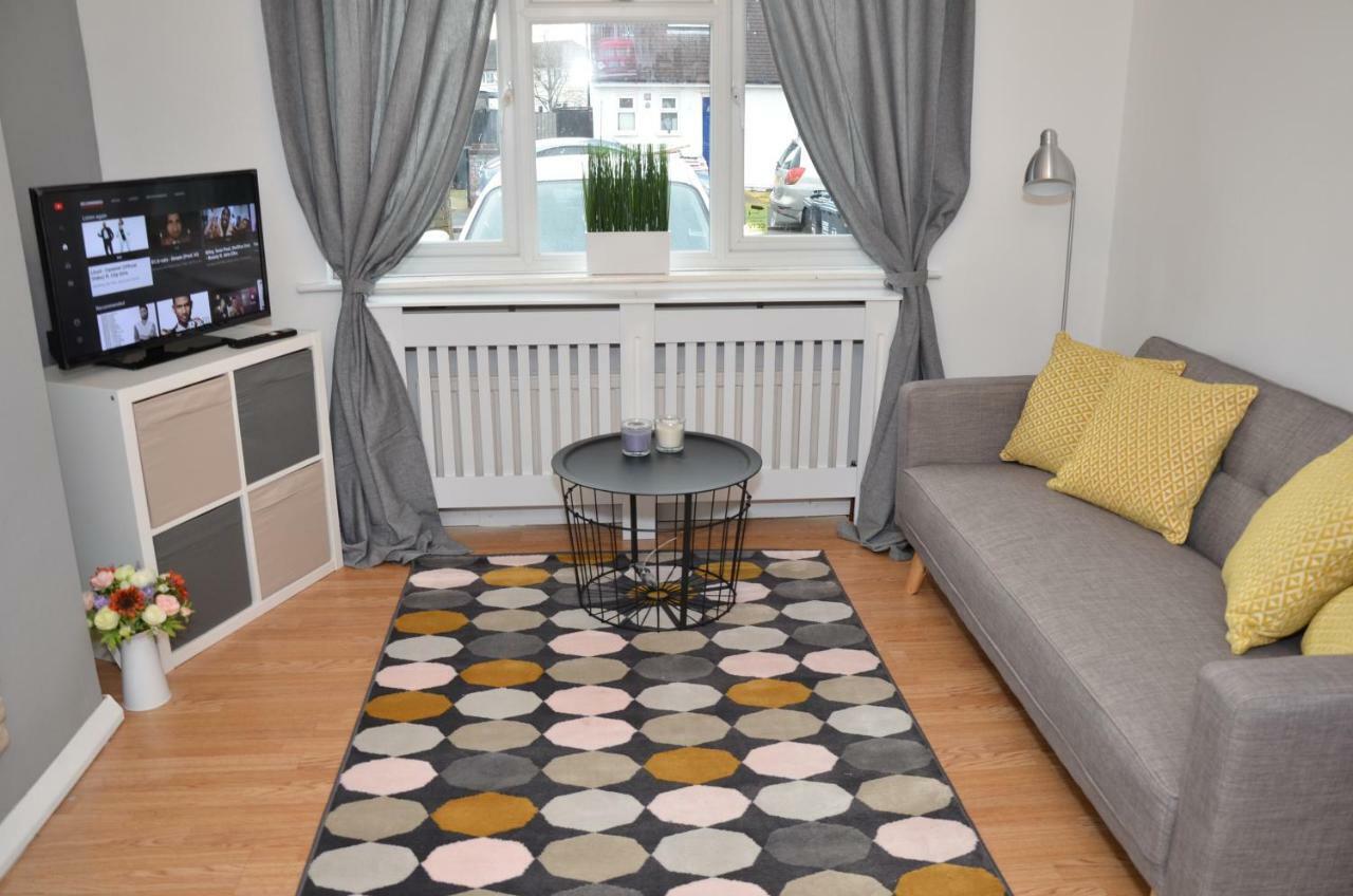 Croydon Apartment With Parking Londyn Zewnętrze zdjęcie